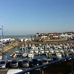 3 Pieces Avec Vue Sur Et Port * Grandcamp-Maisy