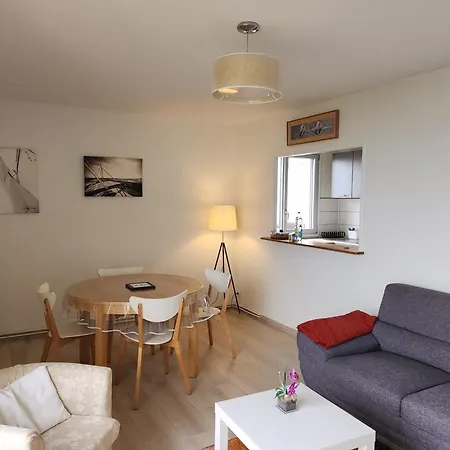 3 Pieces Avec Vue Sur Et Port *