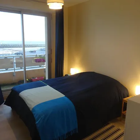 3 Pieces Avec Vue Sur Et Port