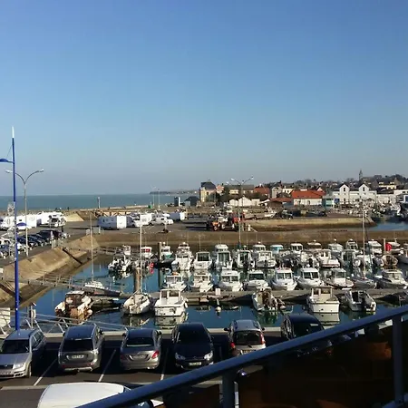 3 Pieces Avec Vue Sur Et Port * Grandcamp-Maisy