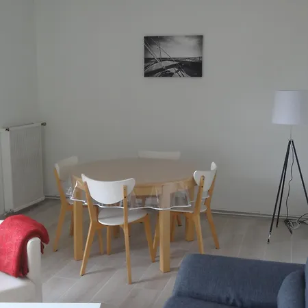 3 Pieces Avec Vue Sur Et Port *