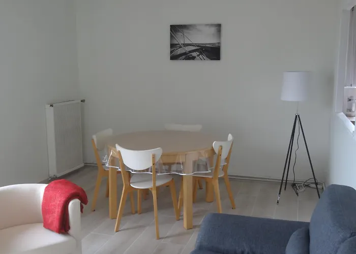 3 Pieces Avec Vue Sur Et Port *